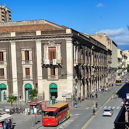 Cortile Stesicoro Nocleg ze śniadaniem 4*