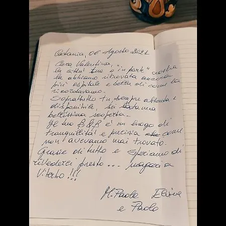 Oda ve Kahvaltı Cortile Stesicoro 4*