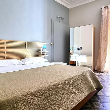 Oda ve Kahvaltı Cortile Stesicoro