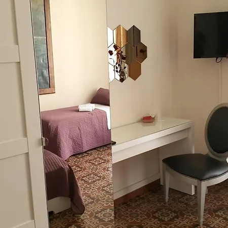 Oda ve Kahvaltı Cortile Stesicoro Katanya