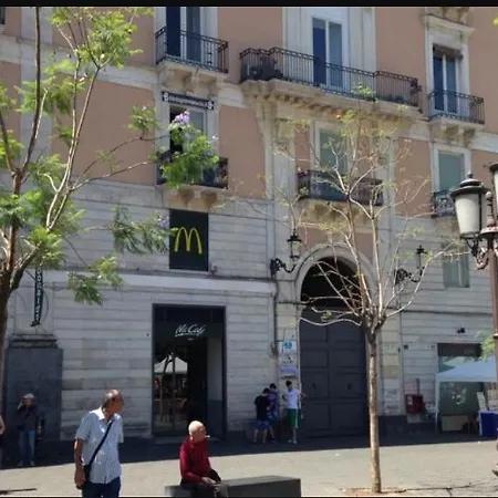 Oda ve Kahvaltı Cortile Stesicoro Katanya